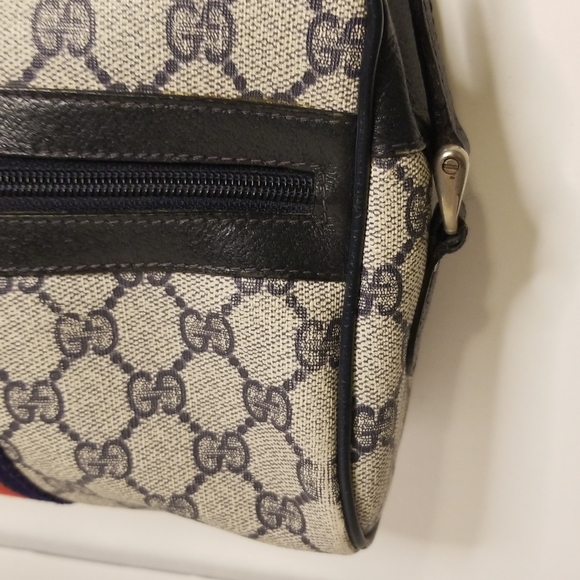 Authentic Vintage Gucci Bag - Picture 7 of 17